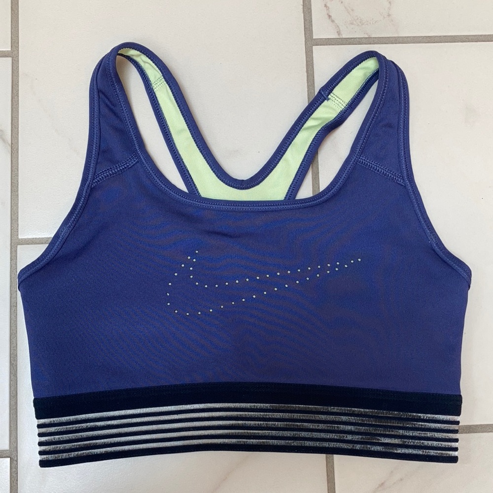 Nike sport’s bra